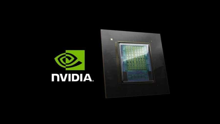 Logo NVIDIA accanto all’immagine ravvicinata di un processore grafico su sfondo nero, in una grafica promozionale ufficiale.