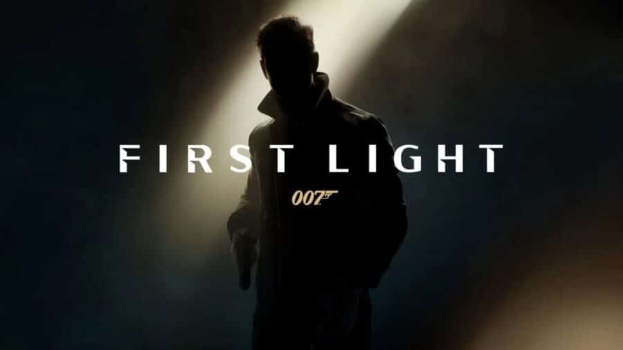 Sagoma di James Bond in controluce con pistola in mano sotto un fascio luminoso, accompagnata dal titolo 007 First Light su sfondo scuro.