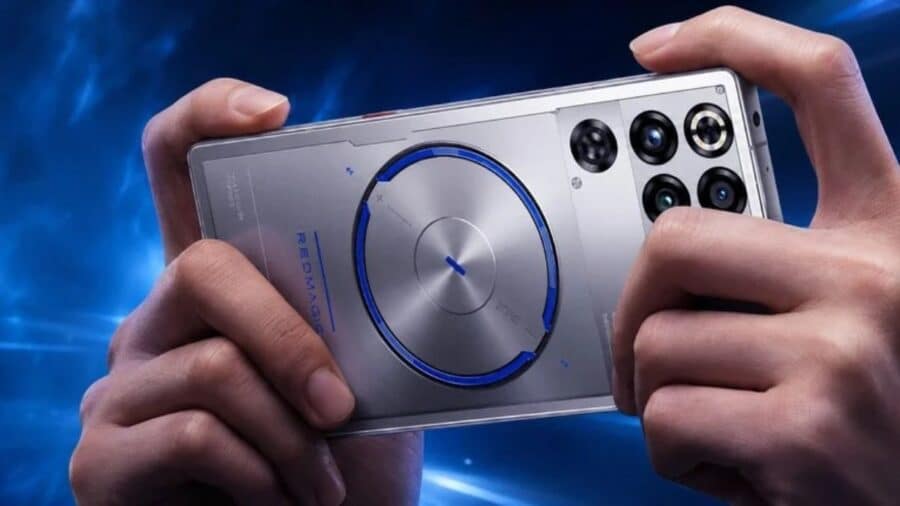Questo gaming phone ha un liquido che scorre dentro lo smartphone