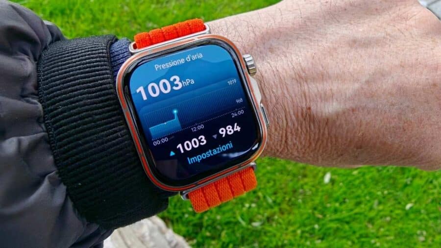 Huawei Watch Fit 5 Pro che mostra la misurazione della pressione atmosferica in tempo reale