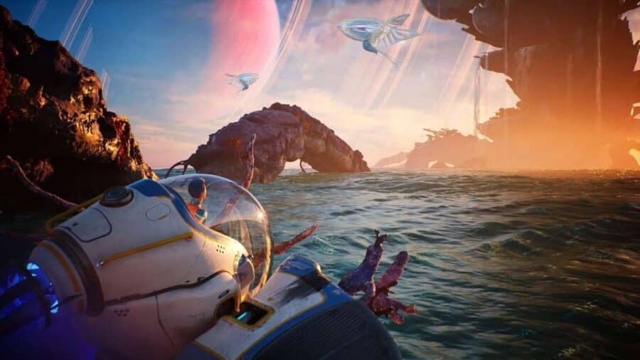 Piccolo sommergibile bianco in navigazione su un oceano alieno al tramonto, circondato da scogli, creature marine e un cielo dominato da un enorme pianeta con anelli.
