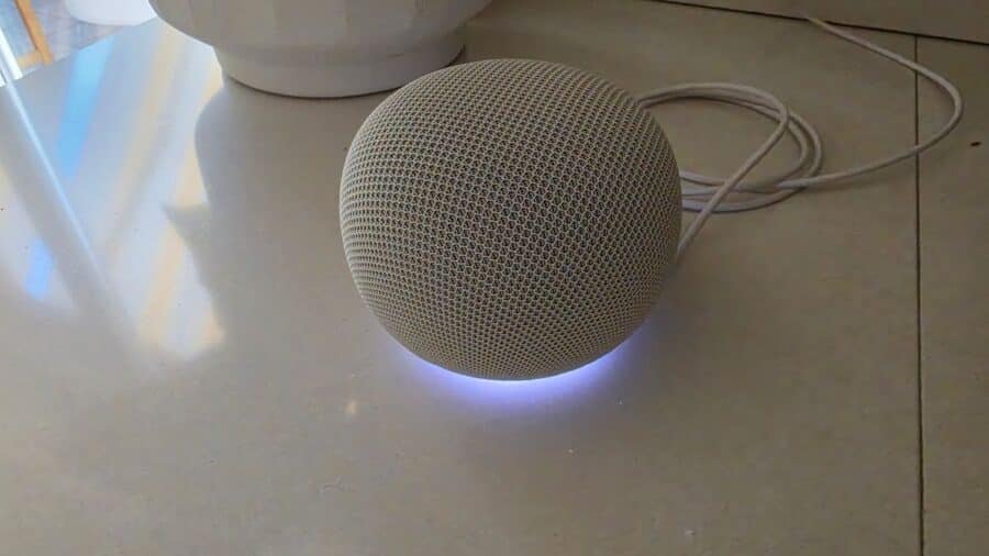 MisterGadgetTech google home smart speaker