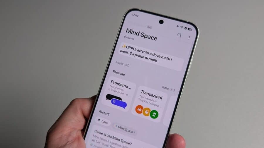 Schermata Mind Space di OPPO Reno16 Pro con raccolte di promemoria e transazioni salvate dall'AI
