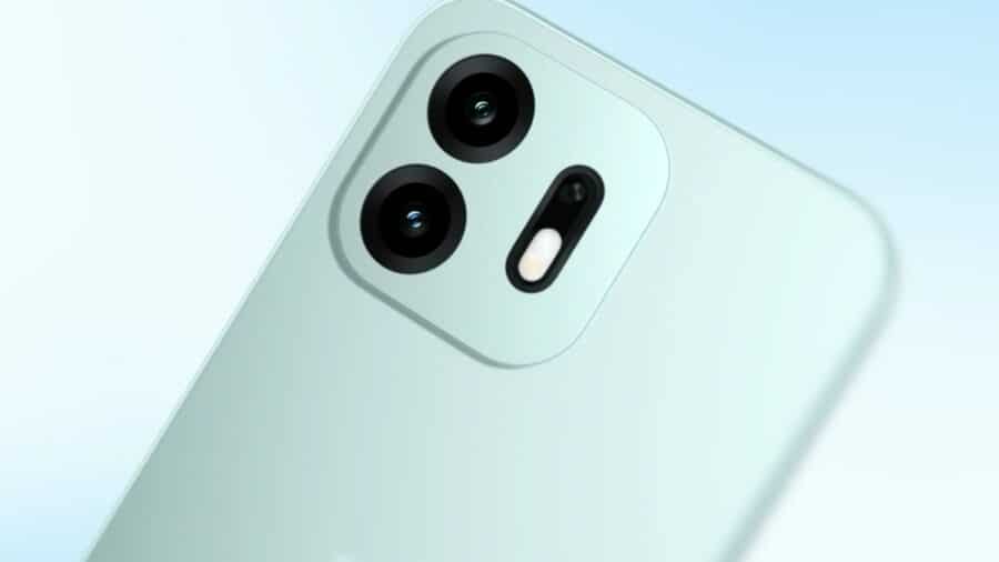 Primo piano del modulo fotocamere e flash del OnePlus N6