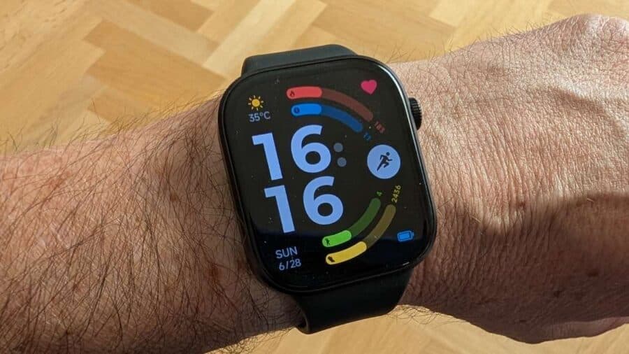 Quadrante Redmi Watch 6 con ora, meteo e anelli attività