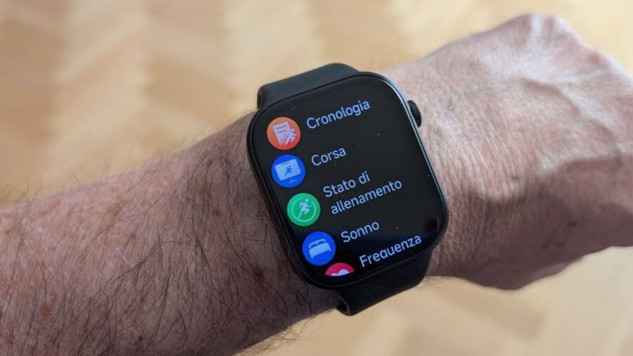 Menu cronologia e sonno del Redmi Watch 6 al polso