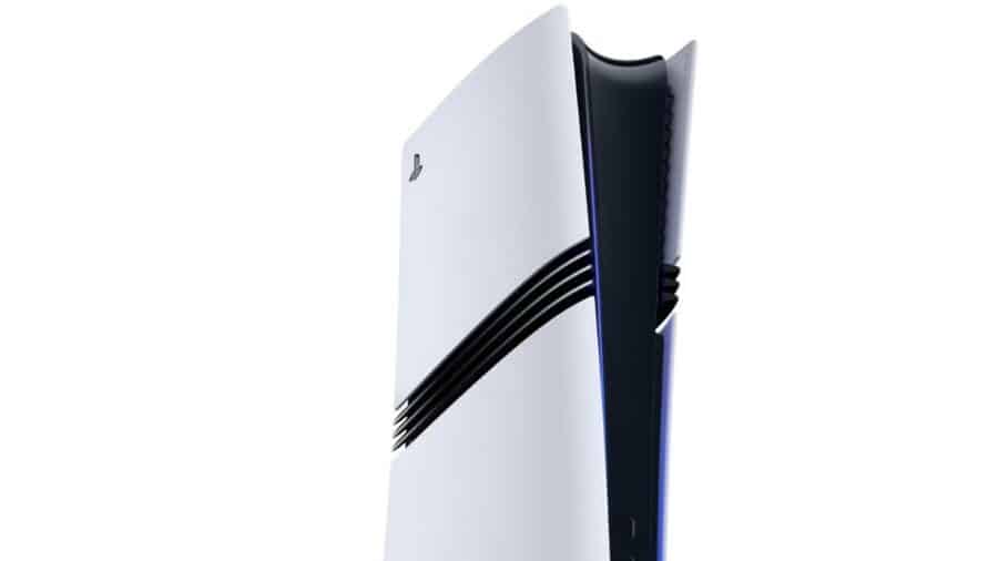Render stilizzato di una console PlayStation 6 bianca e nera su sfondo chiaro, con linee nere decorative sul pannello laterale.