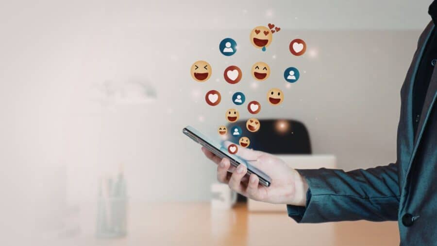 Social Network, limite per i minori in Europa