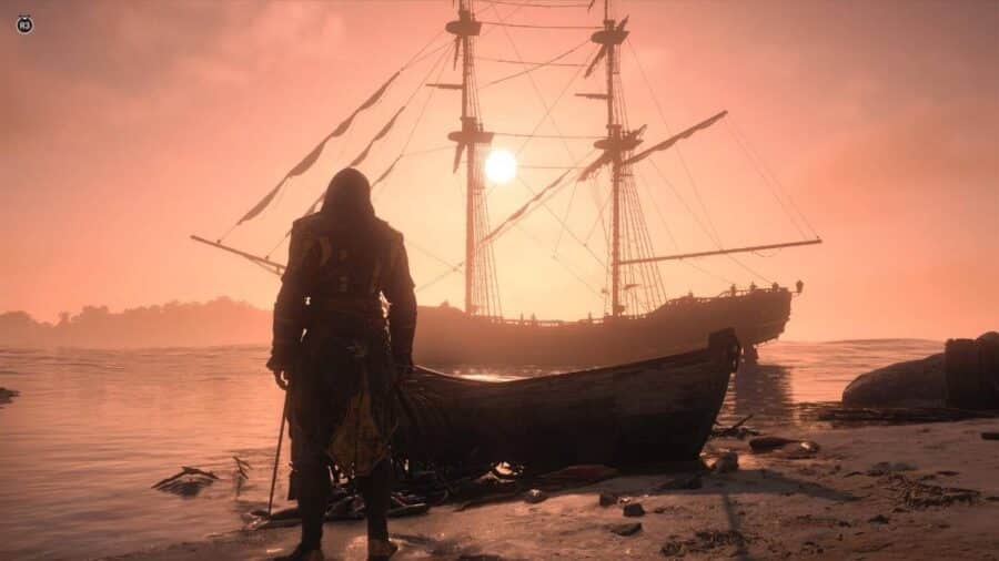Silhouette scura di Edward Kenway in piedi su una spiaggia accanto a una barca a remi, mentre guarda un veliero ancorato in mare stagliarsi contro un intenso tramonto rosso e arancione.
