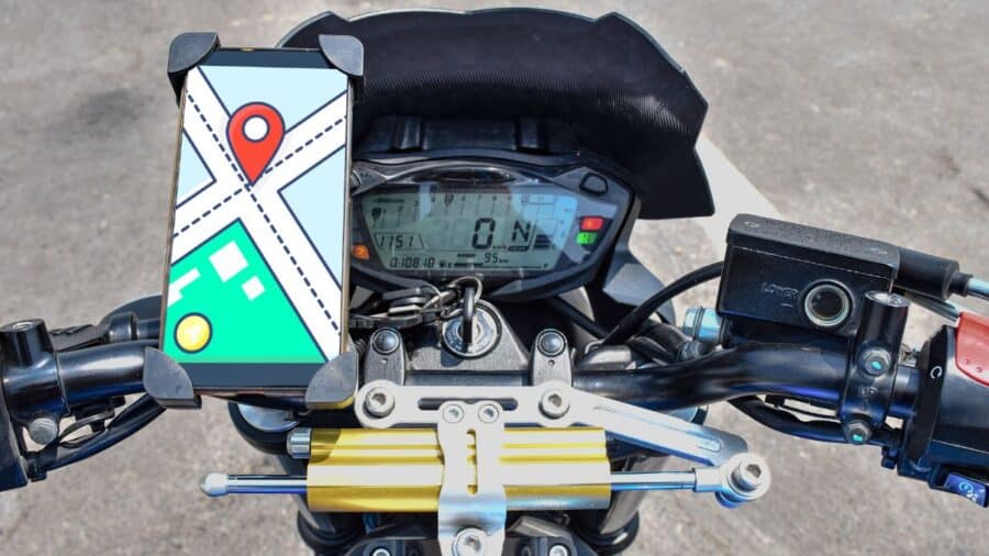 Attenzione al navigatore sul manubrio ecco quando scatta la multa