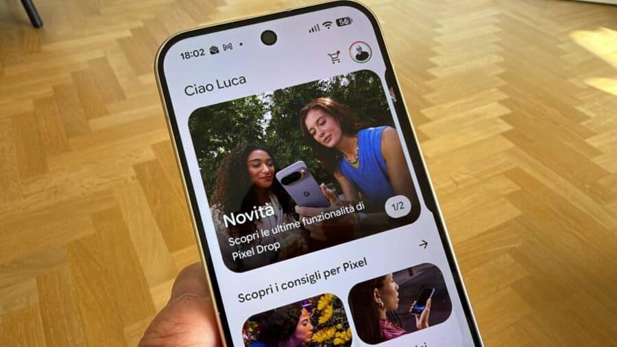 Schermata home di Google Pixel 11 Pro con suggerimenti Pixel su fotocamera e Gemini.