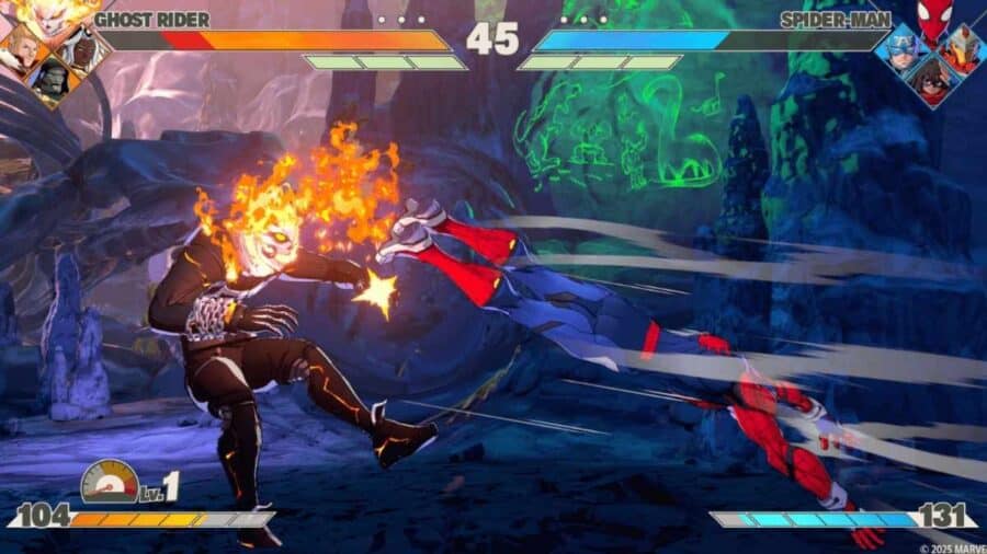Spider-Man esegue un rapido calcio volante in allungo colpendo Ghost Rider, il quale è avvolto dalle fiamme, all'interno di una caverna oscura illuminata da misteriose incisioni rupestri di colore verde.