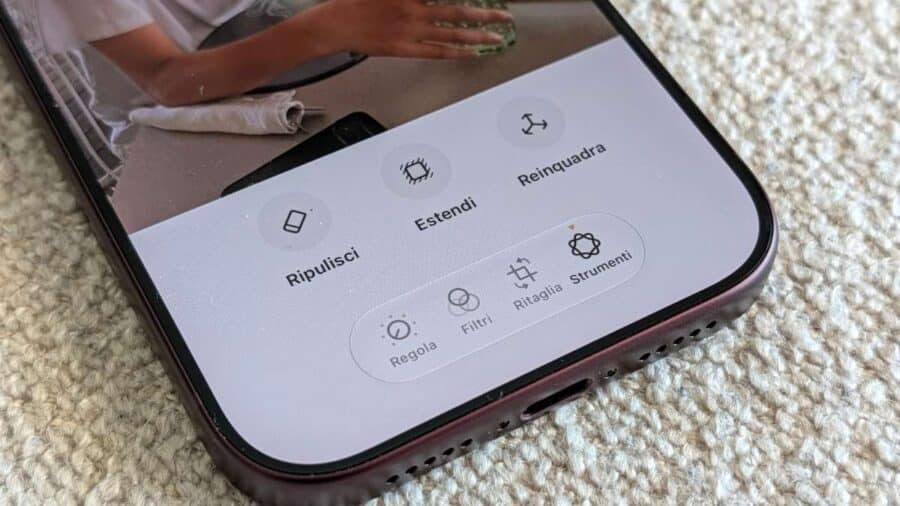 App Foto di iPhone 18 Pro con le funzioni Ripulisci, Estendi e Reinquadra basate su AI