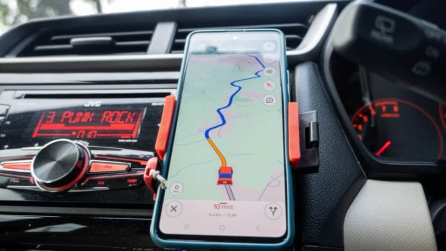 Google Maps, tutti i dati che raccoglie e come cancellarli per proteggere la privacy