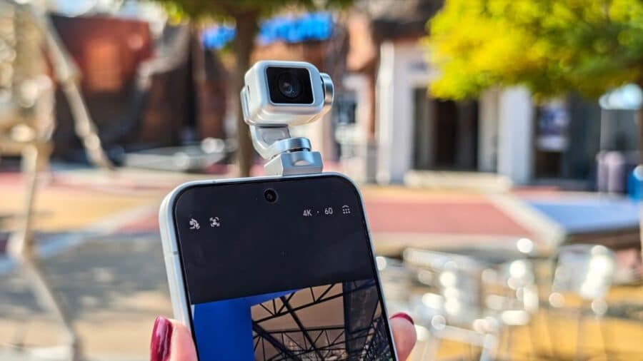 Honor Robot Phone come funziona lo smartphone con gimbal