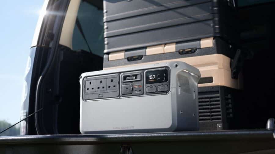 DJI Power Auro 2000 Elite dentro un bagagliaio