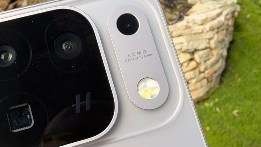 Un dettaglio del blocco fotocamera
