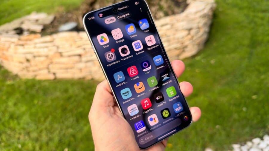Il display di OPPO Find X10 Pro Max