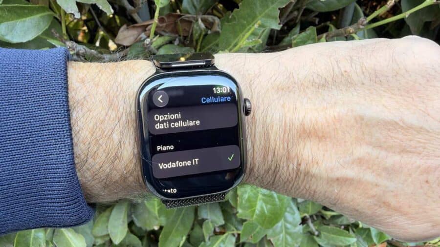 Impostazioni Cellulare dell'Apple Watch Series 12 con piano Vodafone IT attivo