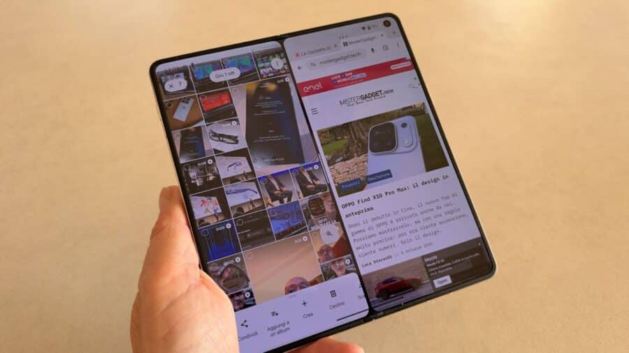 Motorola Razr Fold   con schermo aperto