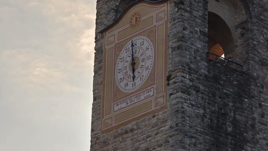 Il dettaglio del campanone do città alta