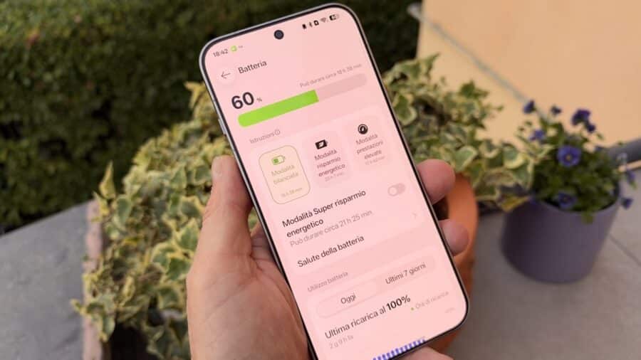 Schermata Batteria di OPPO Find X10 Pro Max al 60% con modalità bilanciata e stima di 18 h 38 min