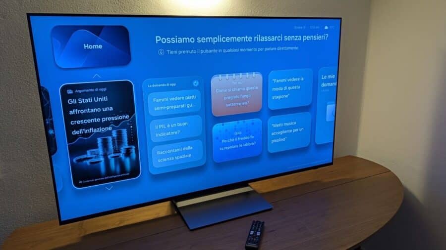Samsung S90H OLED, schermata AI con argomento del giorno, quiz e domande suggerite da porre al televisore