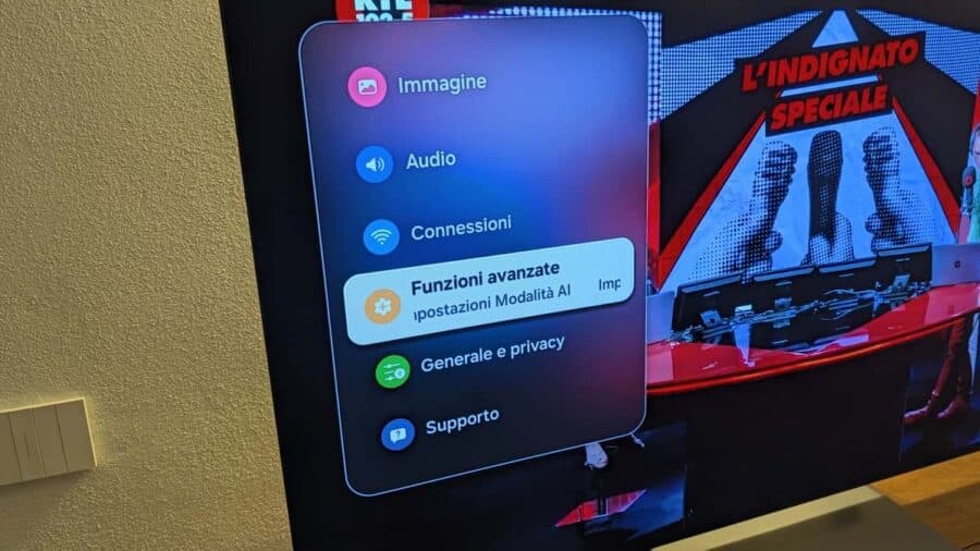 Samsung S90H OLED, pannello dei dispositivi connessi con SmartThings e altri apparecchi della rete domestica